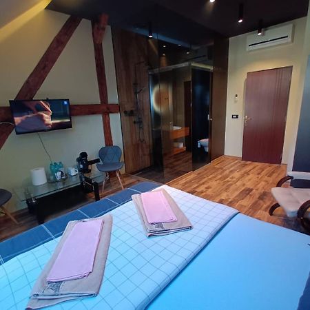 Apartament Eminescu 1 Mediaş Екстериор снимка